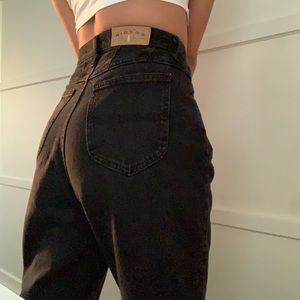 ✨BLACK RIDERS HIGH WAISTED JEANS✨